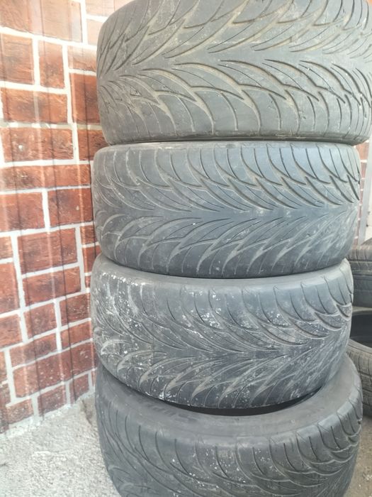 Шины 255 45 R 18 бу