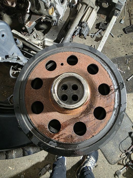 Демпферна шайба за BMW F10 f11 f30 двойка дизел n47 184 коня