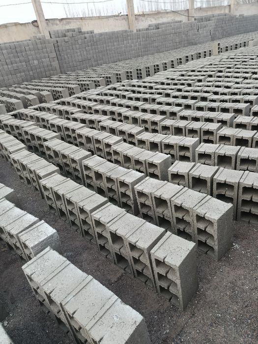 Шлакаблок гиш сотилади