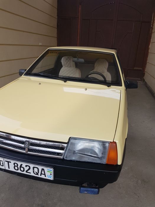 Moshina sotiladi 2108