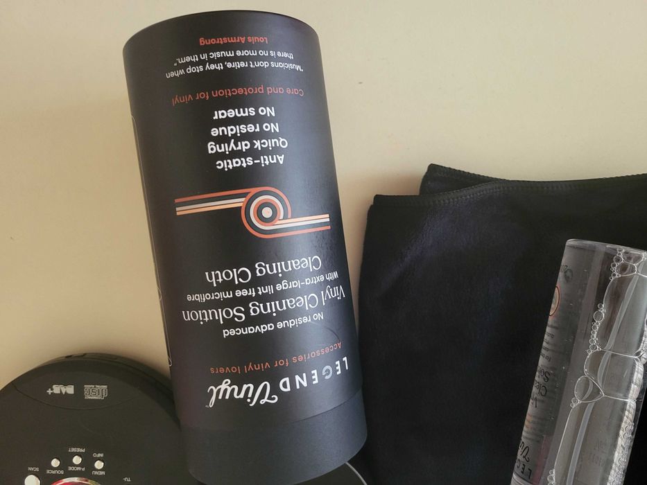 Cd romanesti si kit spalare vynil