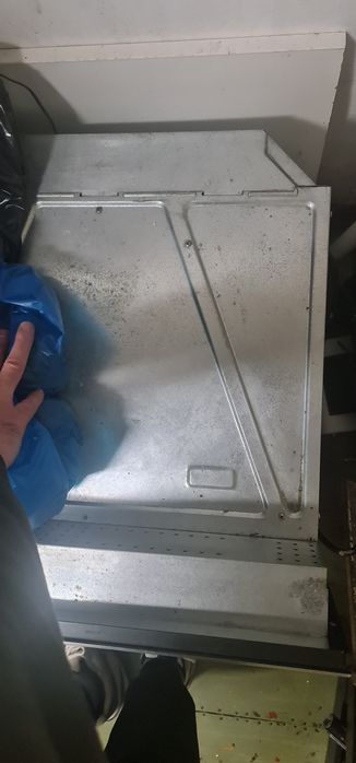 Cuptor electric incorporabil