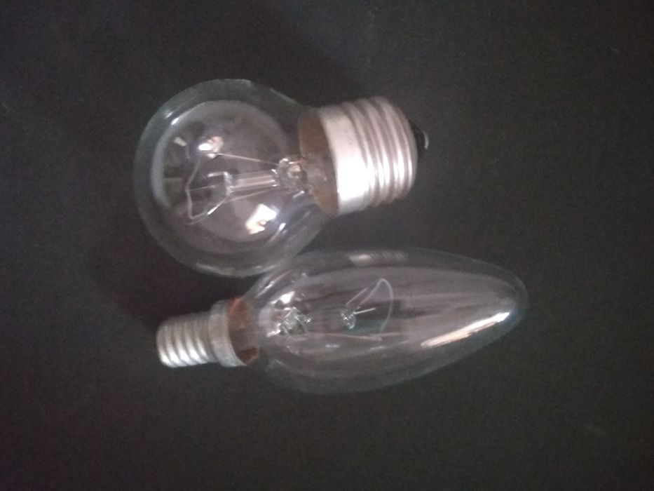 Лампочки обычные на 220 в и 60 ватт + лампочки с маленьким цоколем