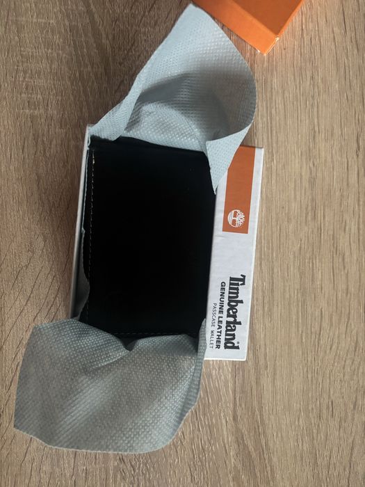 Чисто ново кожено портмоне Timberland