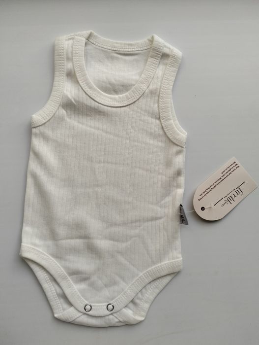 Продам детские вещи