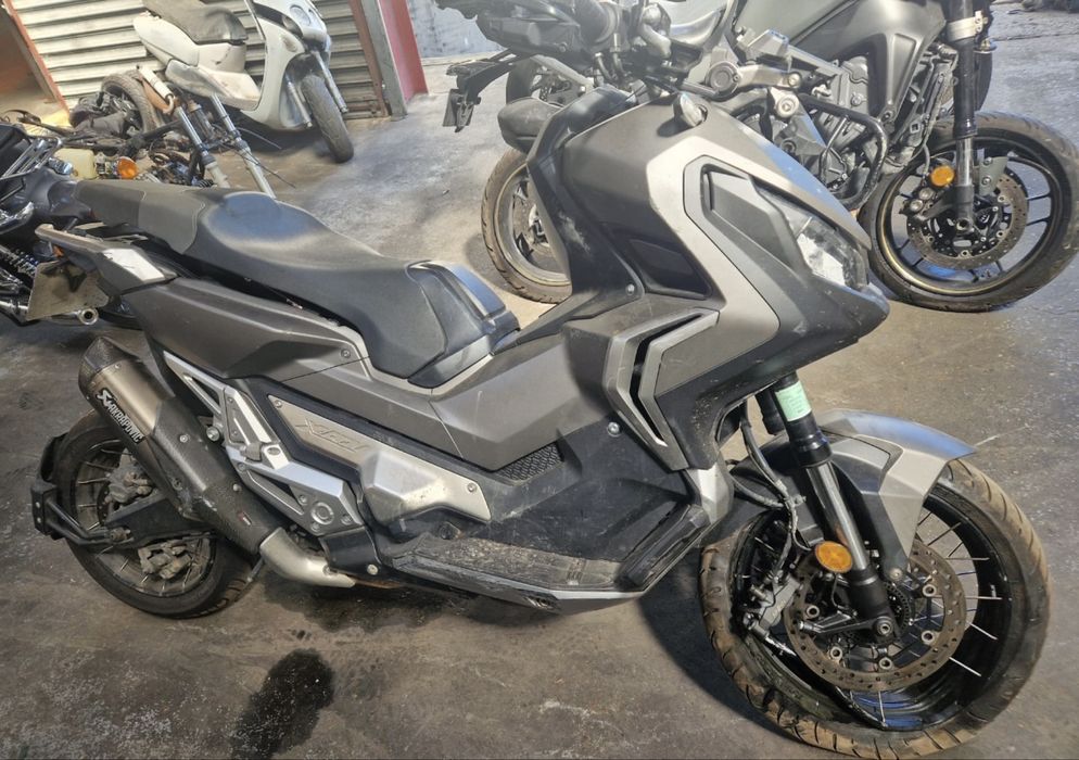 Honda x-adv 750 НА ЧАСТИ