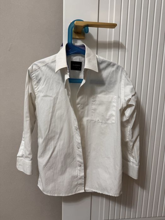 Отдам даром рубашки мальчику 4-5-6 лет