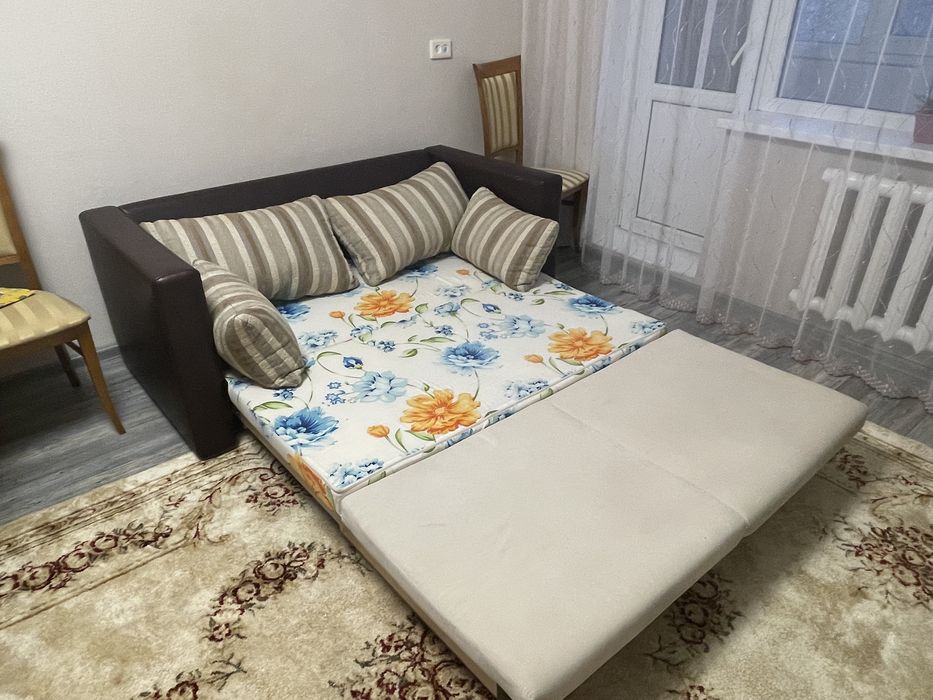 Срочно продам диван!