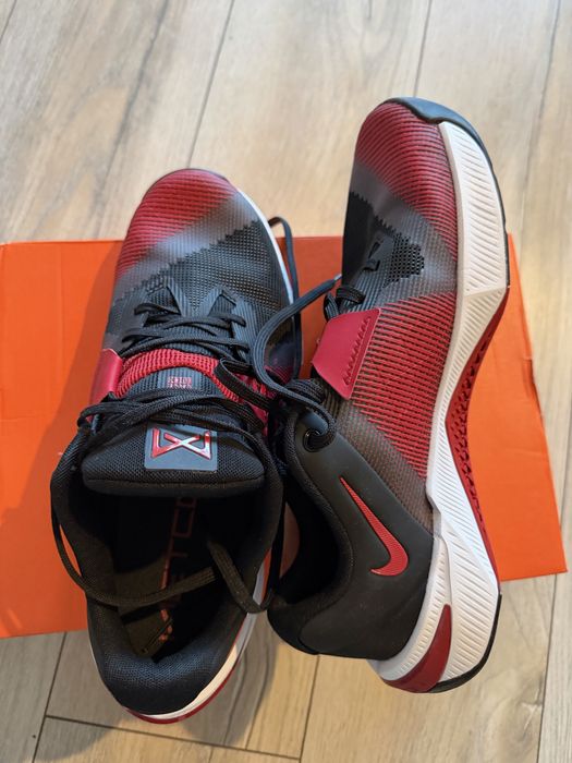 продавам Nike Metcon 10