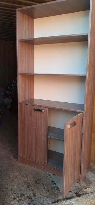 Компьютерный  стол и шкаф  для офис