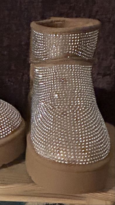 Ефектни Боти с камъни Нови