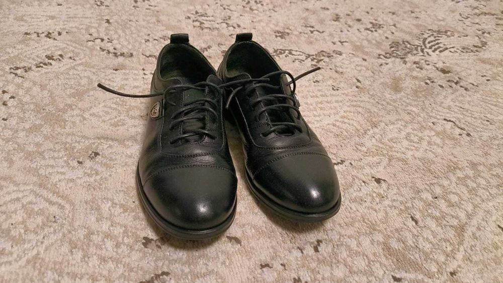 Туфли на мальчика (б/у) Турция. 32 размер