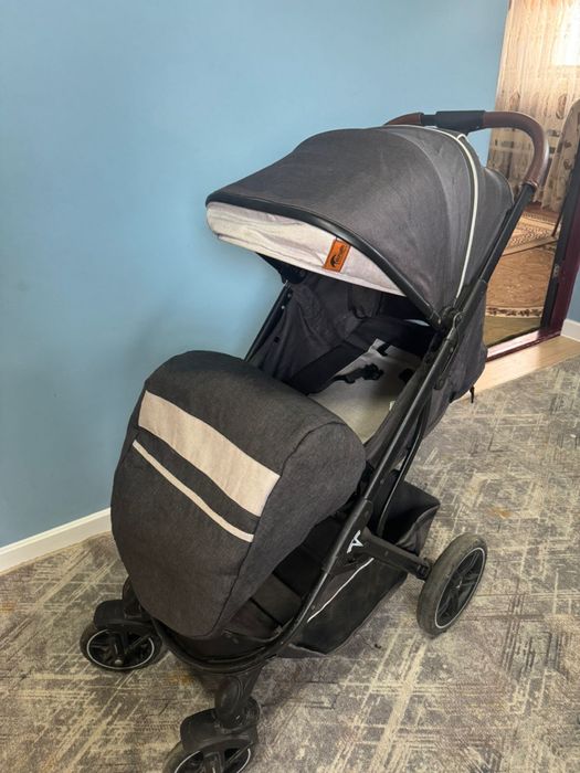 Коляска детская в отлично состояние