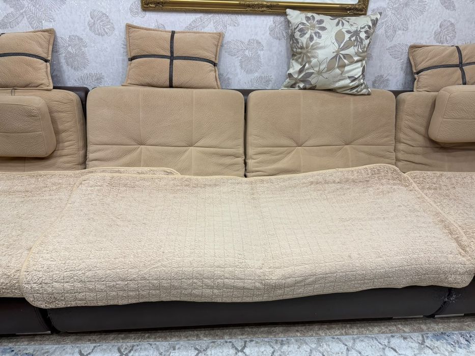 Продам диван  и два кресла к нему Б/У