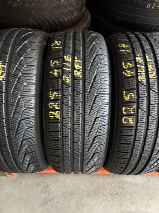 Anvelope Iarna 225/45/18 Pirelli SottoZero RFT 225 45 18 R18