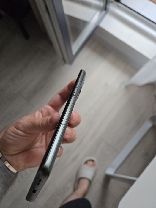 Motorola edge 50 ultra fisurat, schimb cu Galaxy watch ultra