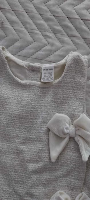 Рокля с панделки