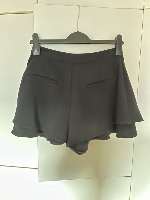 Fusta- pantaloni scurti zara S