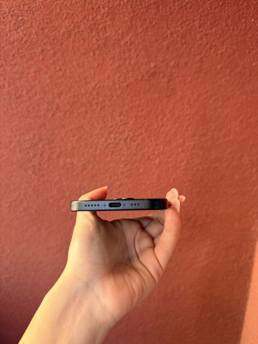 iPhone 15 128GB 100% sanatate baterie Impecabil