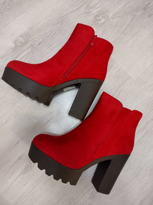 Червени боти 40н