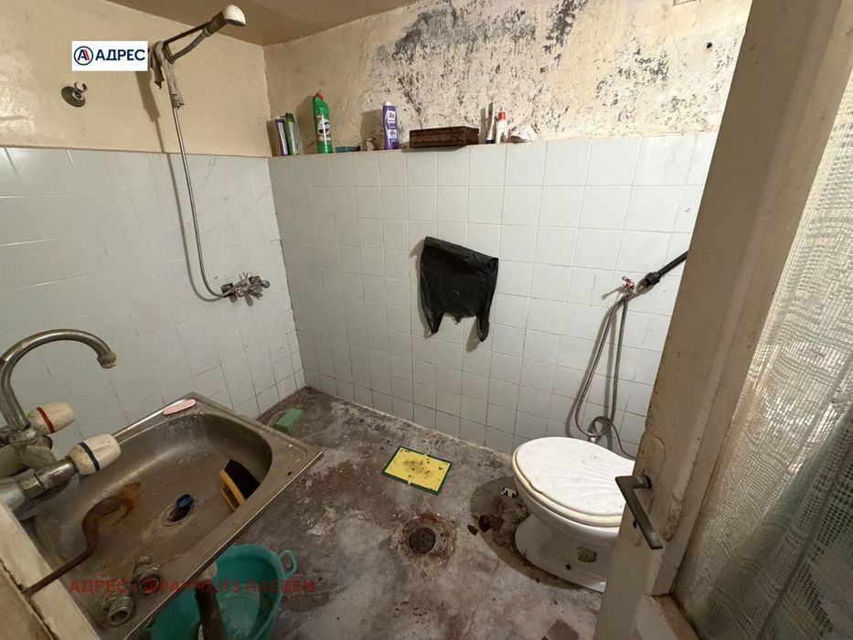Продава се Къща в с. Крушовица, Област Плевен - 93 кв.м за 431 €/кв.м - Снимка #11