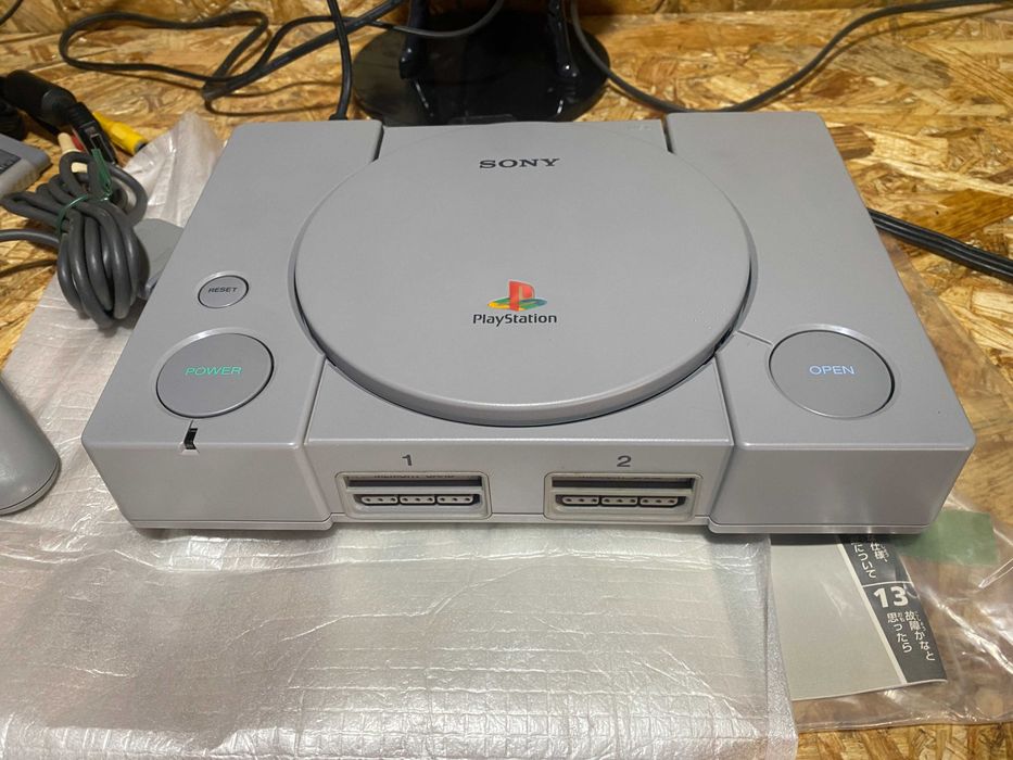 Продам PlayStation 1 с MicroSD 64