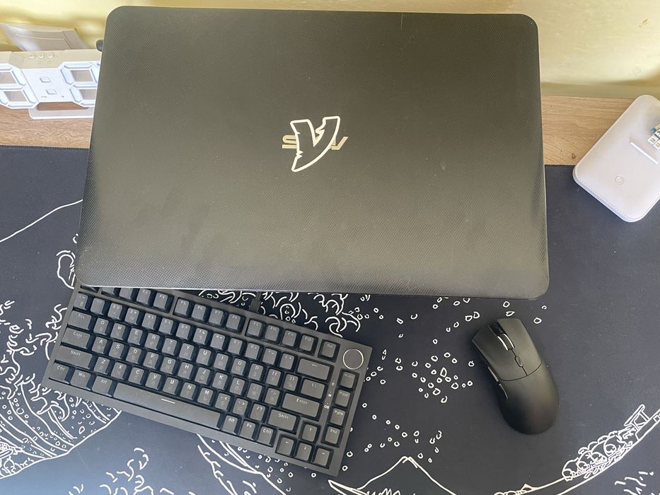 Ноутбук ASUS x555l