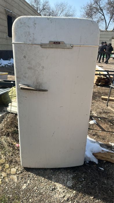 Продам холодильник «ЗИЛ Москва