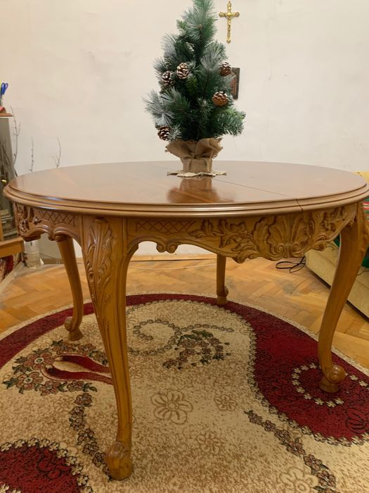 Маса за трапезария класически стил
