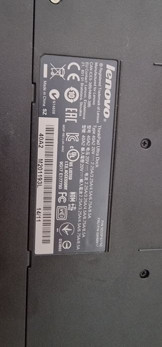 Incarcator, Ultra Dock si geanta laptop  LENOVO