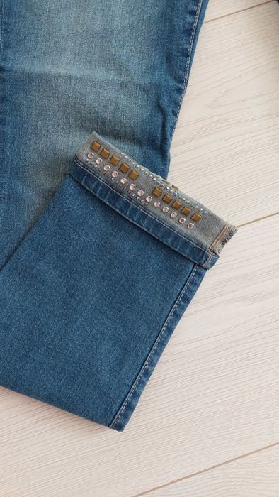 Blugi cu perlute la glezna m.36