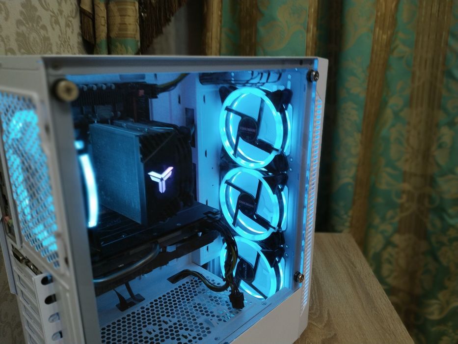 Мощный игровой Компьютер