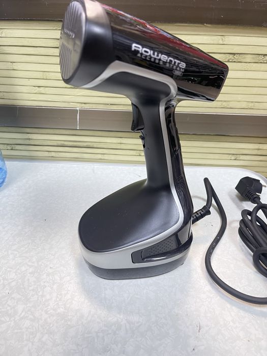 Вертикална ютия Rowenta DR8270