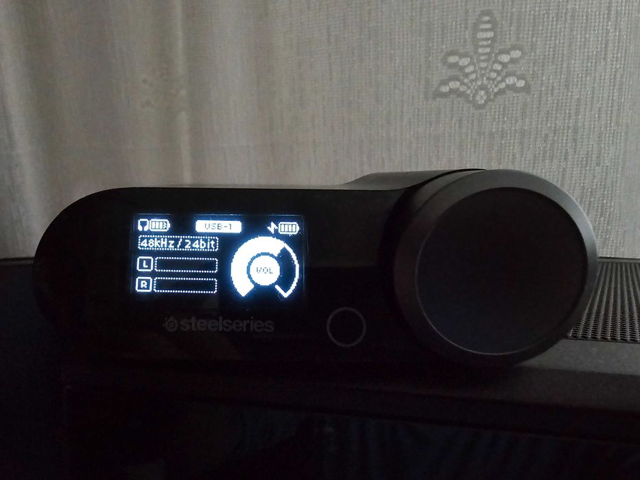 Casti Steelseries Arctis Nova Pro Wireless