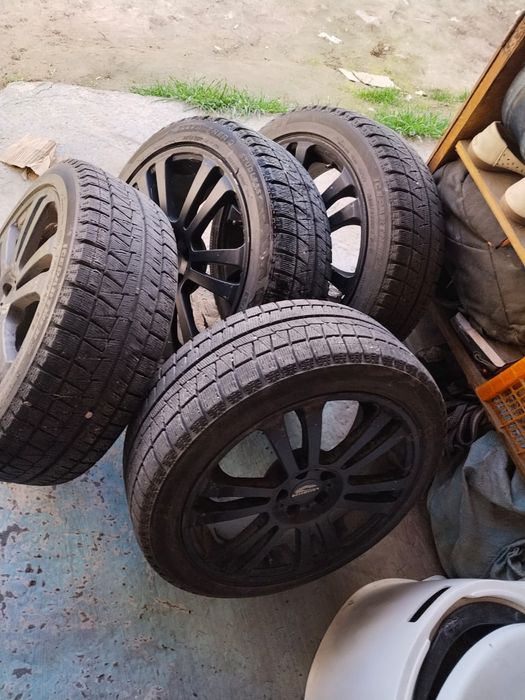 Зимние колеса R17 215/45 Hankook на дисках