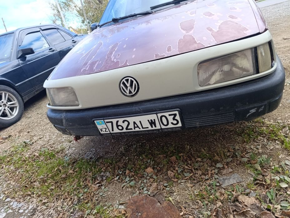 Продам VW Passat 1.8 срочно