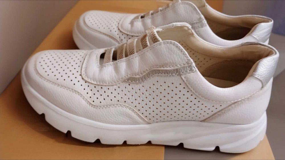 Анатомични чехли.Италия .38 номер