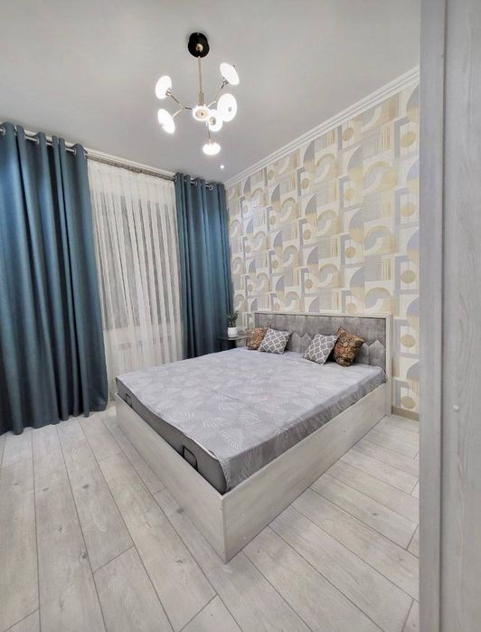 Квартира рядом с метро, отличная локация, 3х- комнатна,Новза!!  ID01