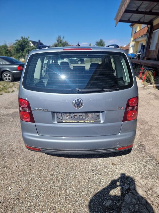 Vând Volkswagen Touran 2009 euro 5  1.4 benzina