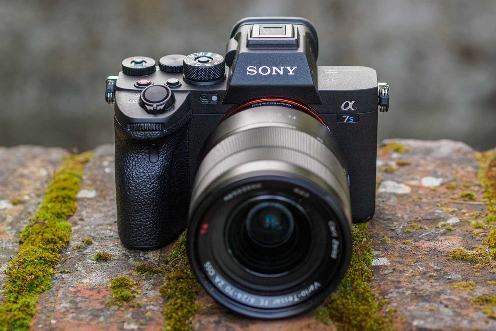 Sony A7S III + Sony FE 24-105mm F4 G OSS | Ideal holat | Full komplekt