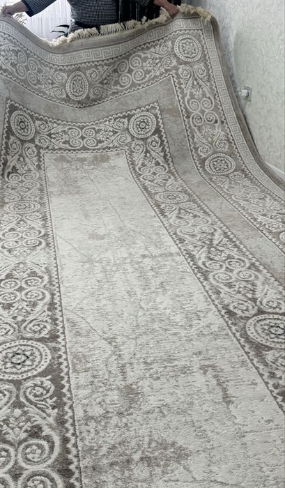 Ковер, палас в зал, гостиную