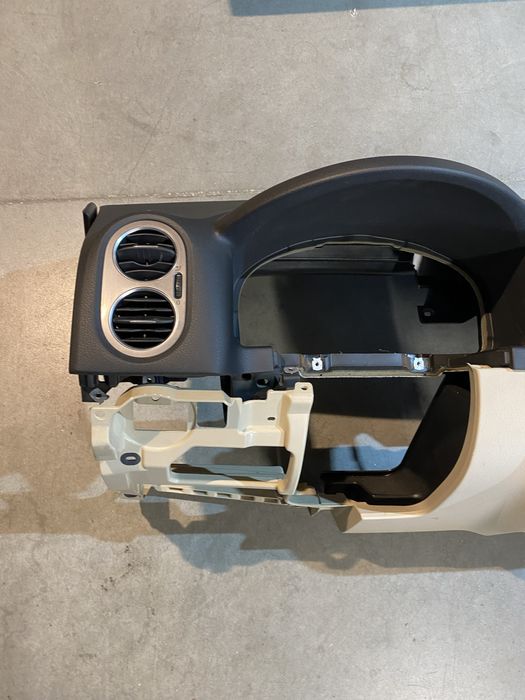 Plansa bord vw golf 5 plus