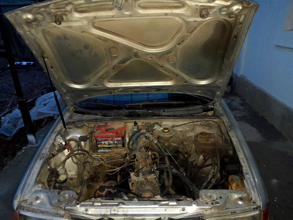 Ауди 80 б3. Запчасти всё есть