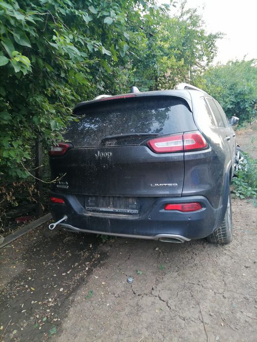 Jeep Cherokee avariat