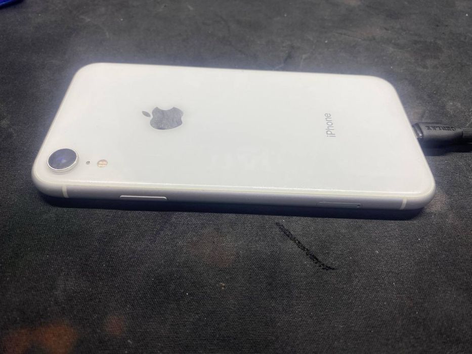 Продается, Iphone xr, цвет белый