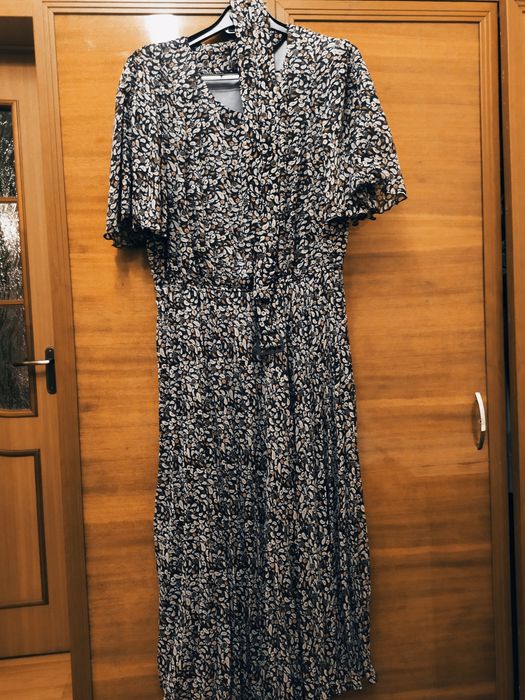 Продам платья и юбки