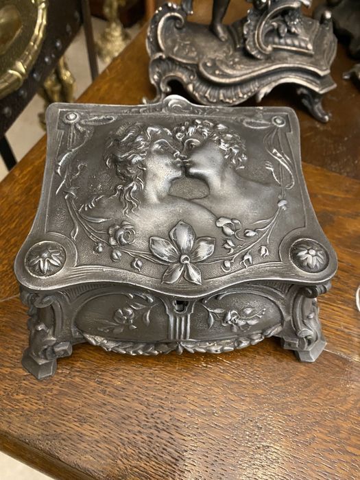Caseta bijuterii/Art Nouveau