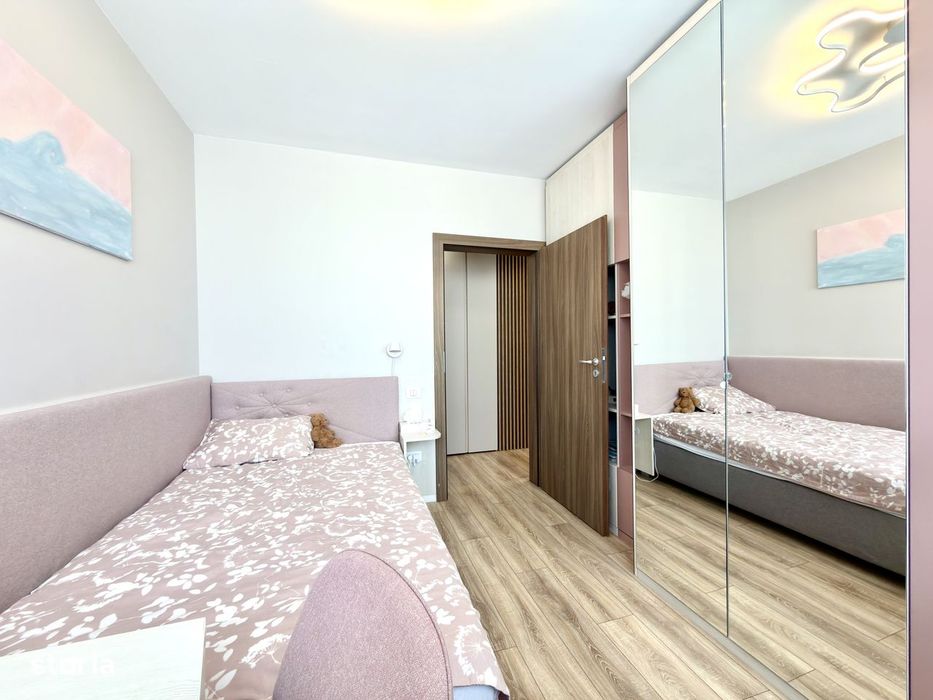 Apartament cu 3 camere, 71mp, etaj 15 - XCity Towers Torontal