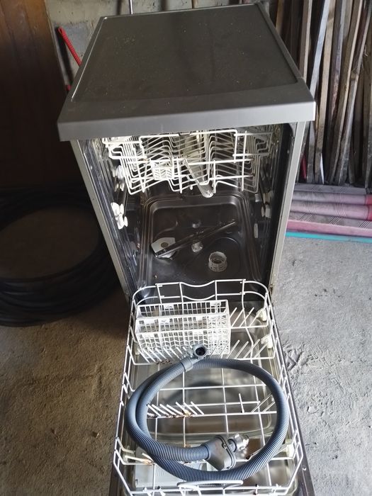 Посудомойка в хорошем состоянии