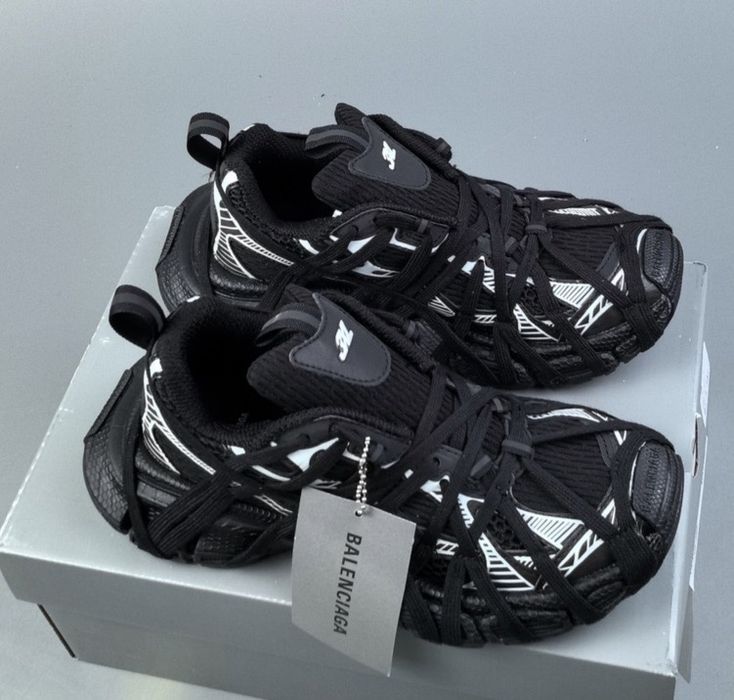 Balenciaga 3xl laces